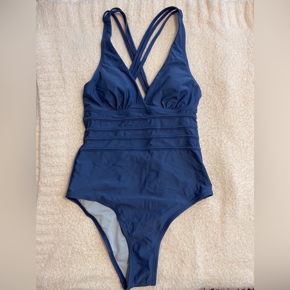 CUPSHE Grace Bay Plunge Tummy Control One-piece size S color Blue new w/o tag